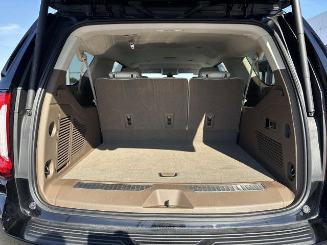 Used 2022 GMC Yukon XL Denali RWD image 13