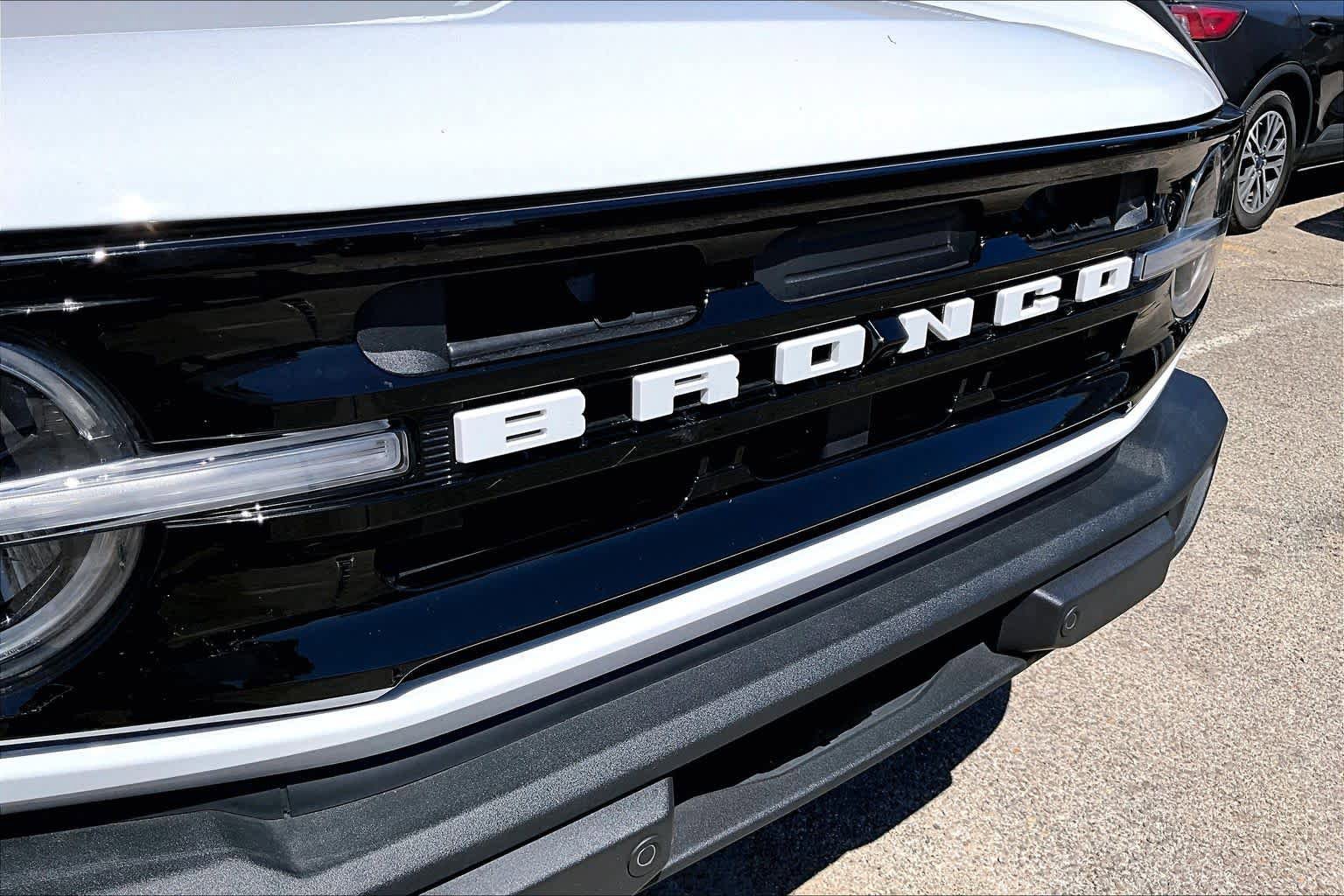 Certified 2025 Ford Bronco Outer Banks AWD/4WD image 30