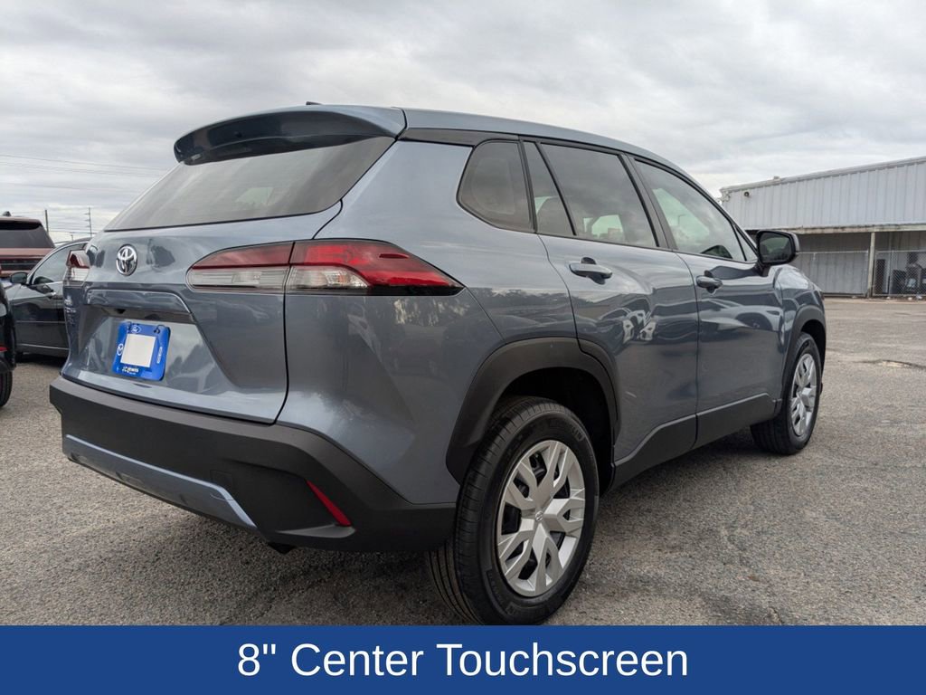 Used 2026 Toyota Corolla Cross L image 4