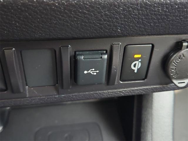 Used 2021 Toyota Tacoma TRD Off-Road w/ Technology Package image 14