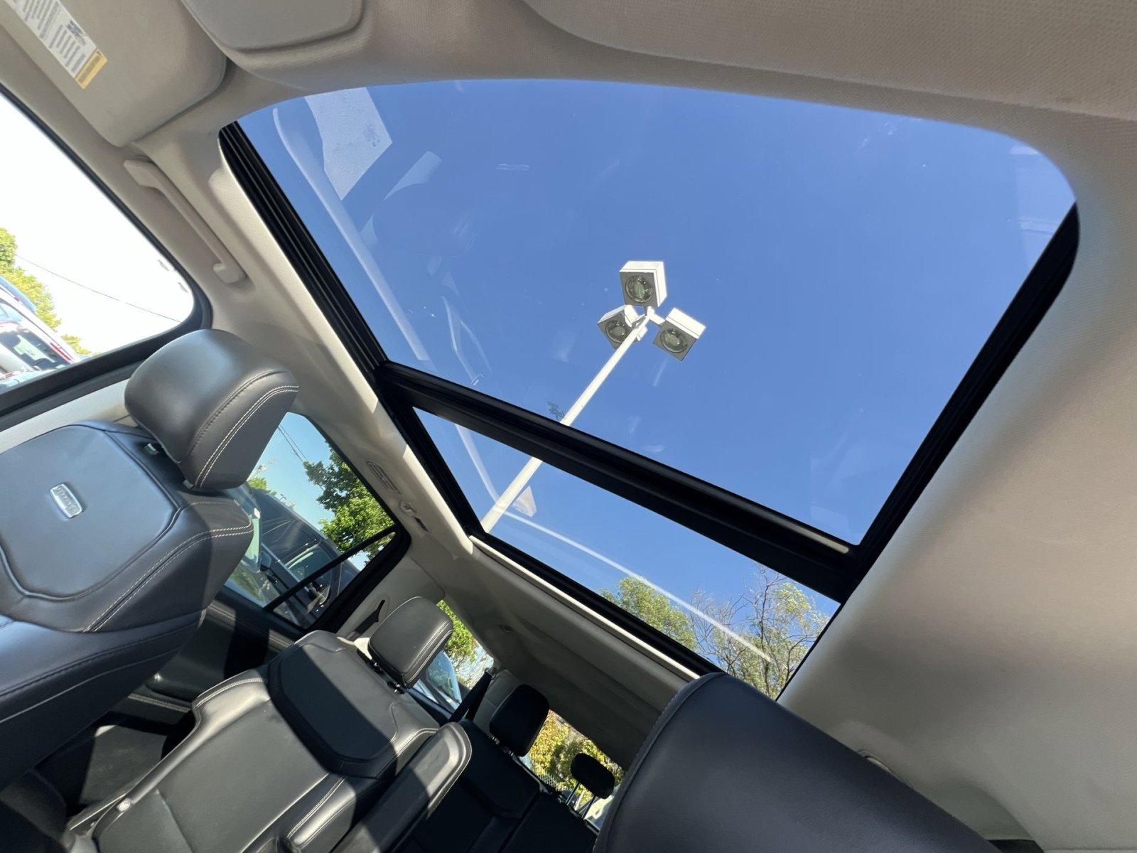 Certified 2025 Ford Expedition Max Platinum AWD/4WD image 32