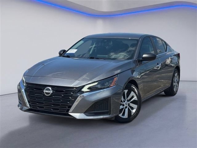 Used 2025 Nissan Altima 2.5 S FWD video 2
