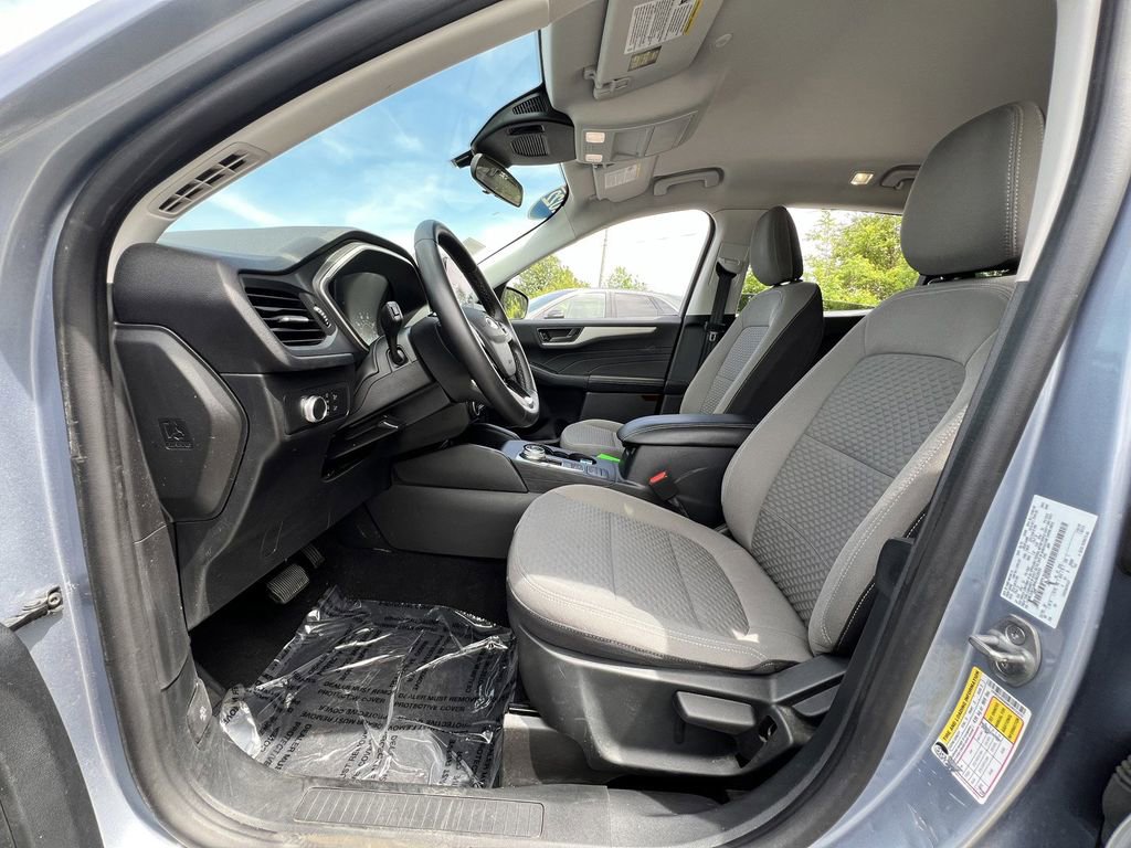 Certified 2022 Ford Escape SE w/ SE Sport Appearance Package AWD/4WD image 28