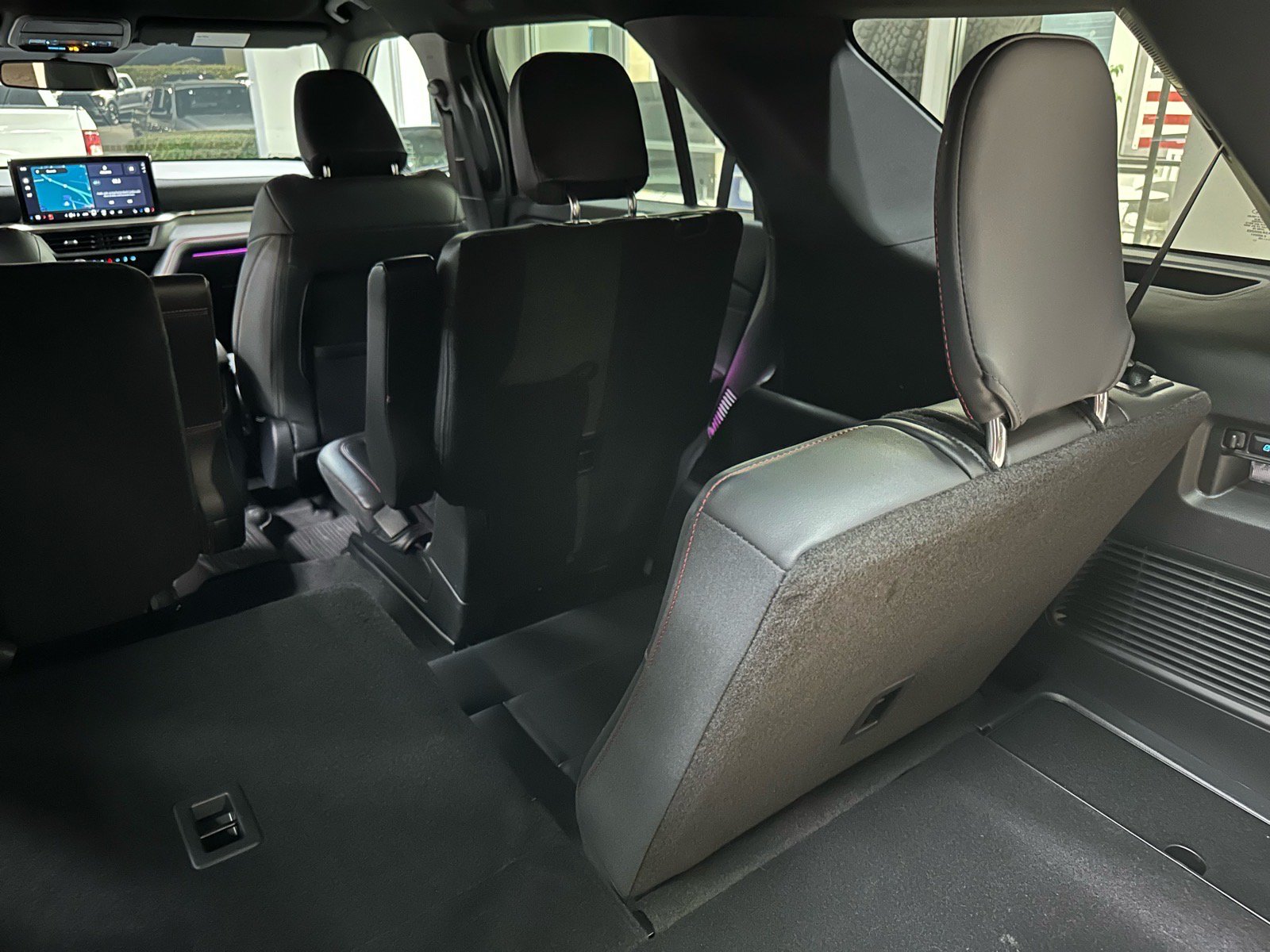Certified 2025 Ford Explorer ST RWD image 26