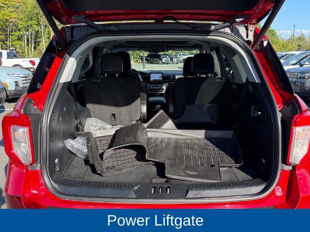 Certified 2023 Ford Explorer XLT w/ Equipment Group 202A AWD/4WD image 19