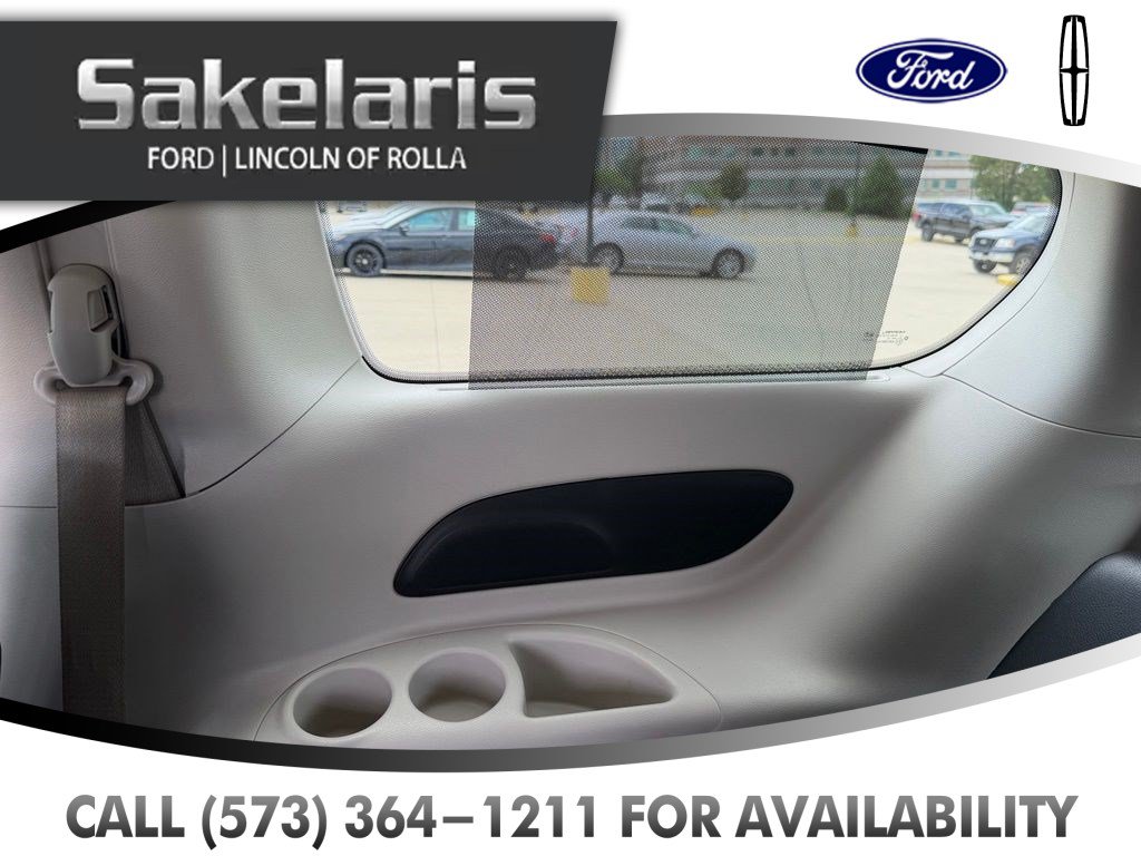 Used 2022 Chrysler Pacifica Touring-L FWD image 45