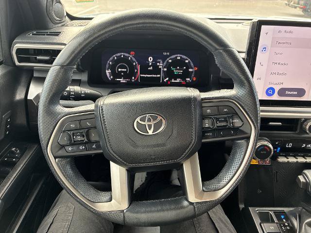 Used 2025 Toyota 4Runner TRD Off-Road Premium w/ Tow Technology Package AWD/4WD image 13