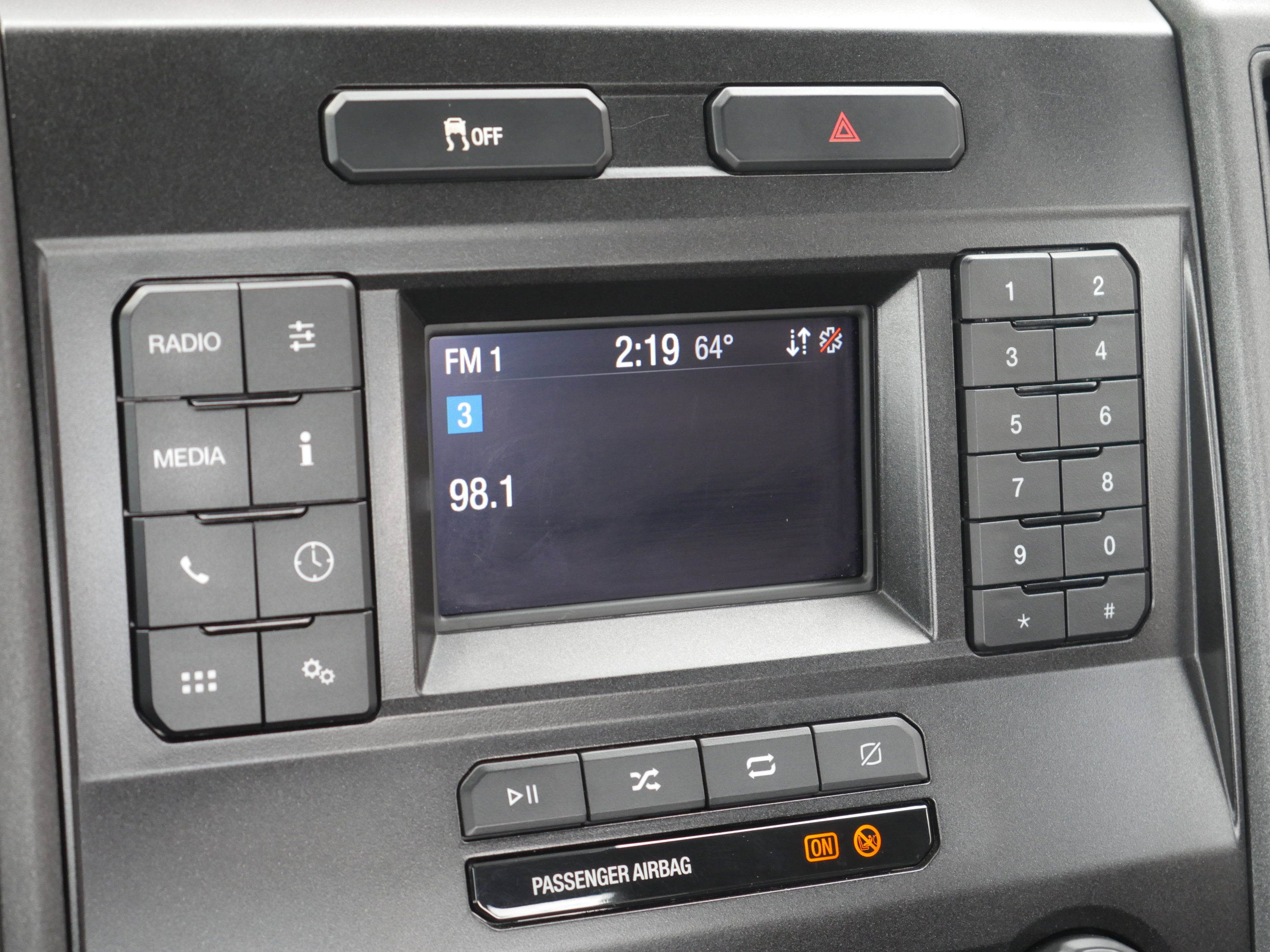Certified 2022 Ford F250 4x4 Regular Cab Super Duty image 9