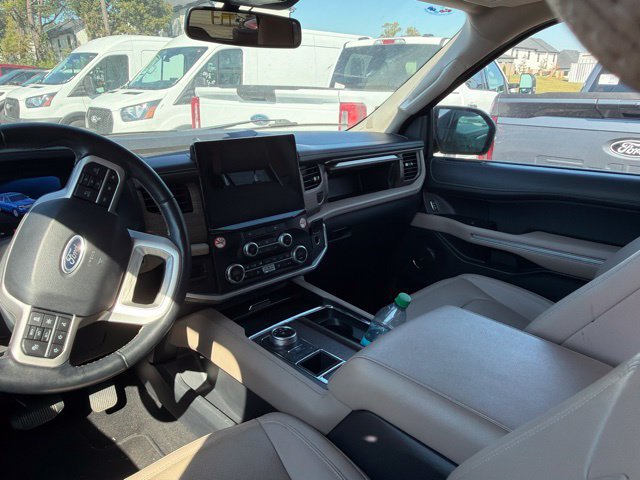 Certified 2024 Ford Expedition Limited RWD image 39