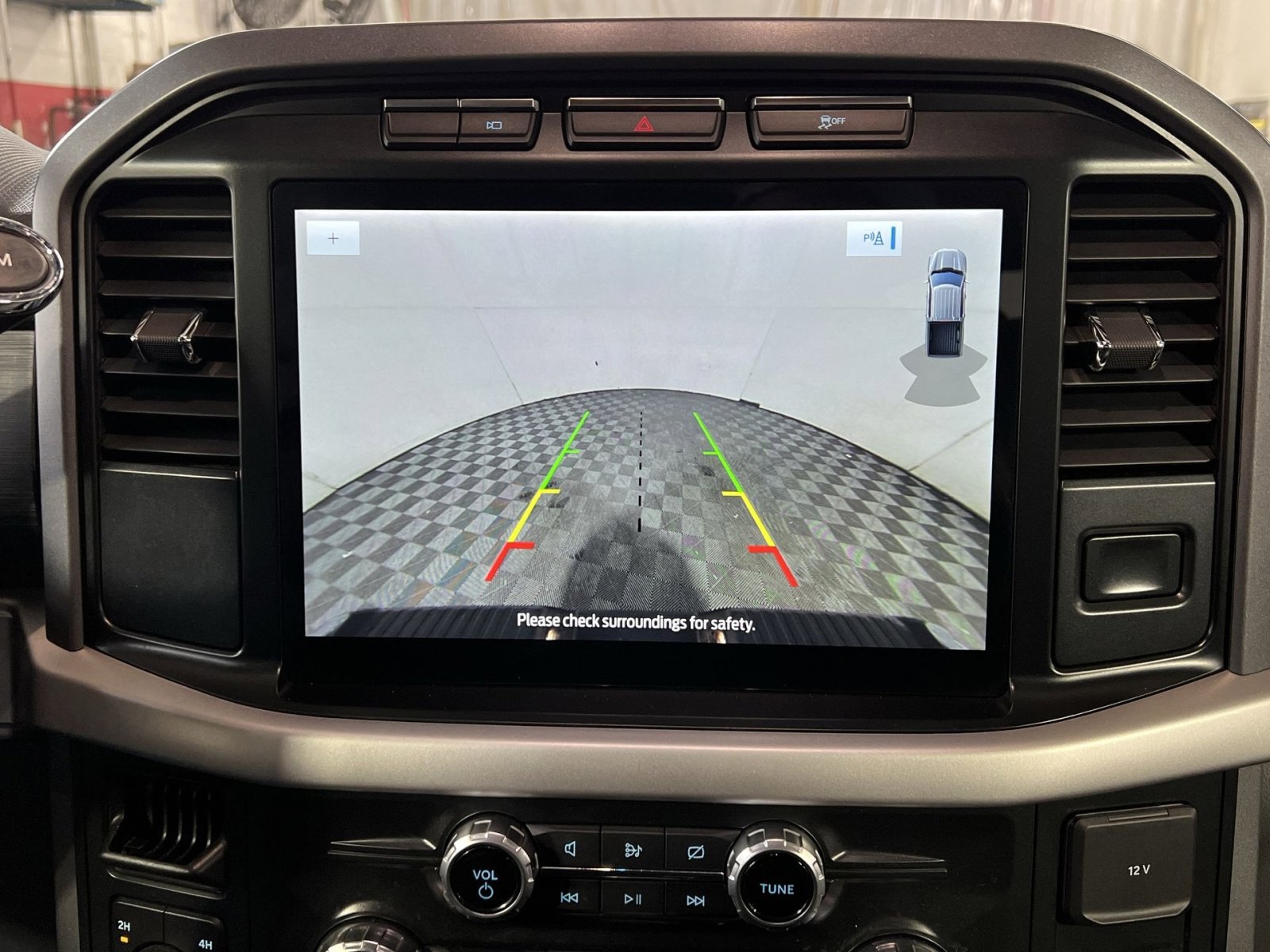 Certified 2022 Ford F150 XLT w/ Equipment Group 302A High image 19