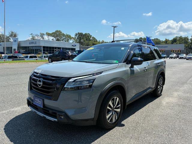 Used 2022 Nissan Pathfinder SL w/ SL Black Package image 7