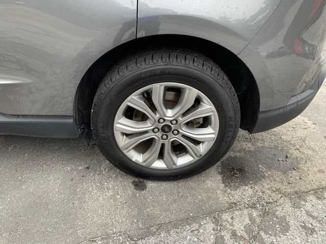 Certified 2024 Ford Edge Titanium AWD/4WD image 37