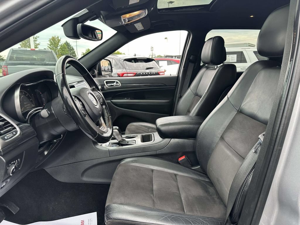 Used 2020 Jeep Grand Cherokee Altitude AWD/4WD image 10