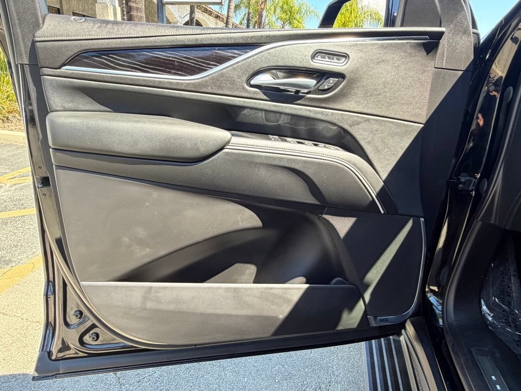 Used 2023 Cadillac Escalade Sport w/ LPO, ONYX Package RWD image 21