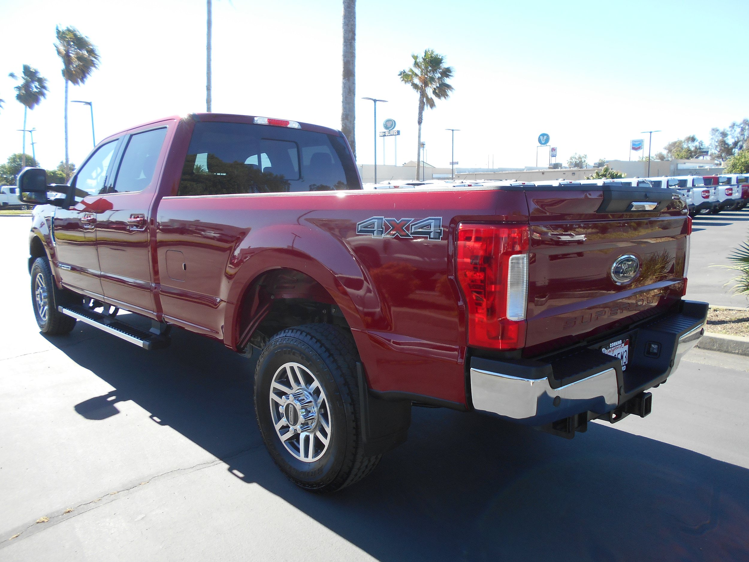 Certified 2019 Ford F350 Lariat w/ Camper Package AWD/4WD image 4