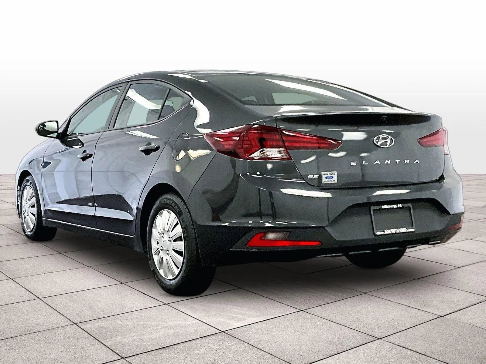 Used 2020 Hyundai Elantra SE w/ Cargo Package (C1) image 10
