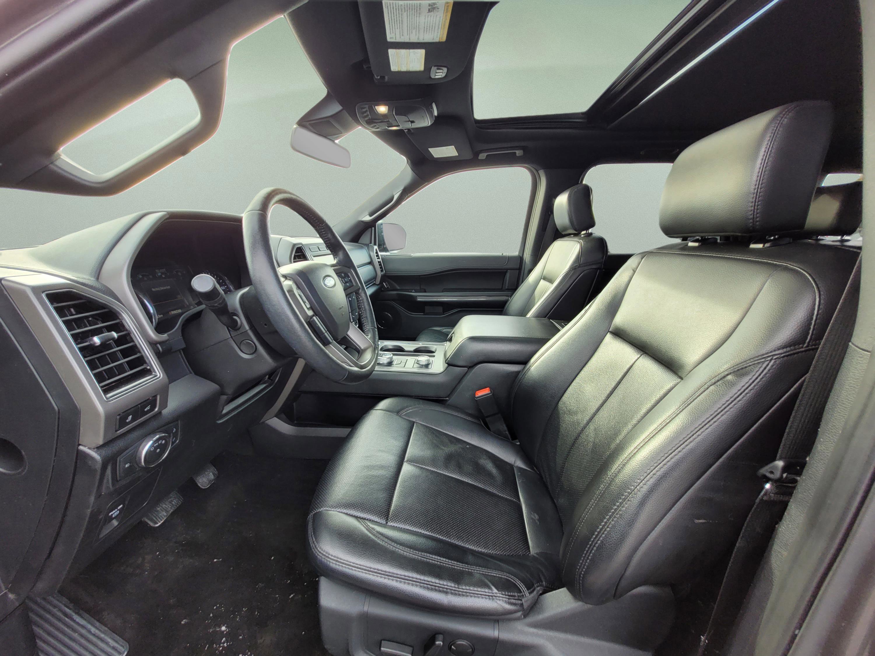 Certified 2020 Ford Expedition XLT w/ Equipment Group 202A image 27