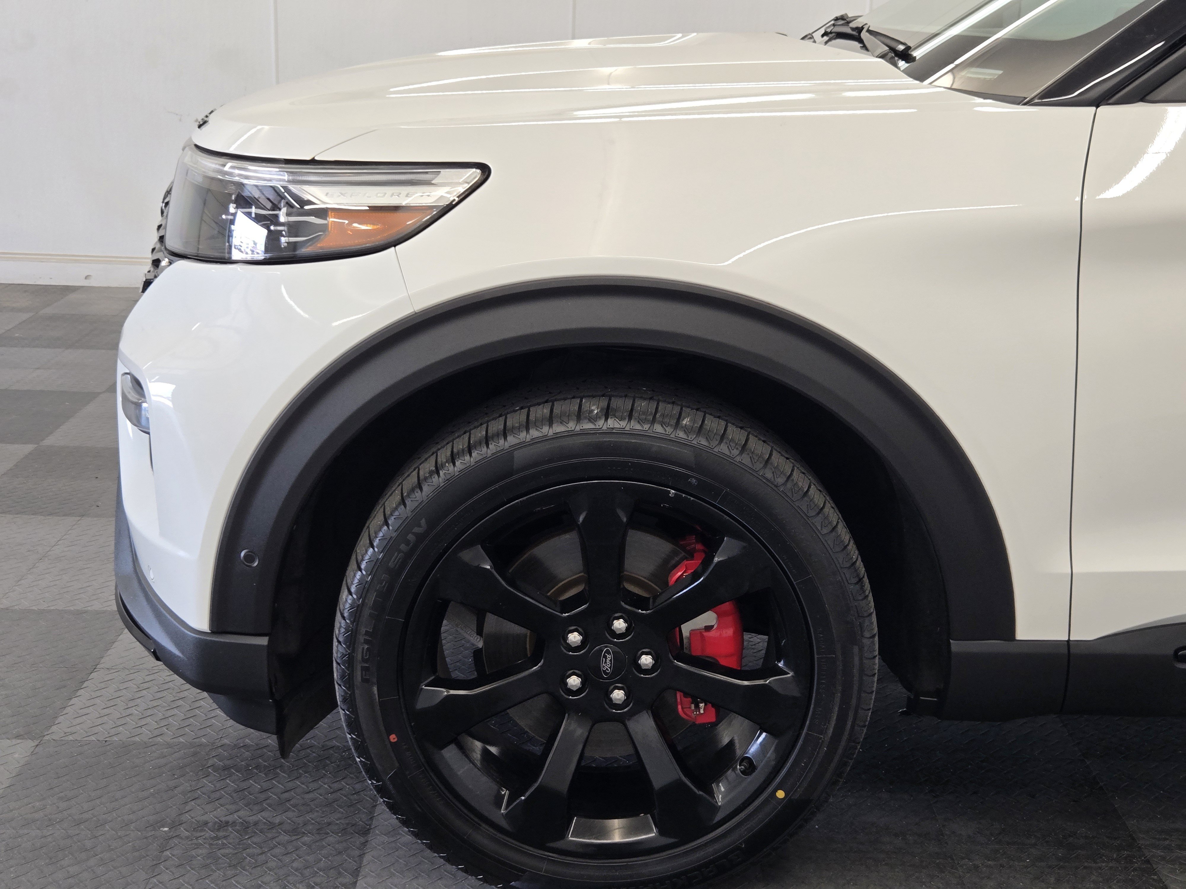 Certified 2021 Ford Explorer ST w/ Equipment Group 401A AWD/4WD image 9