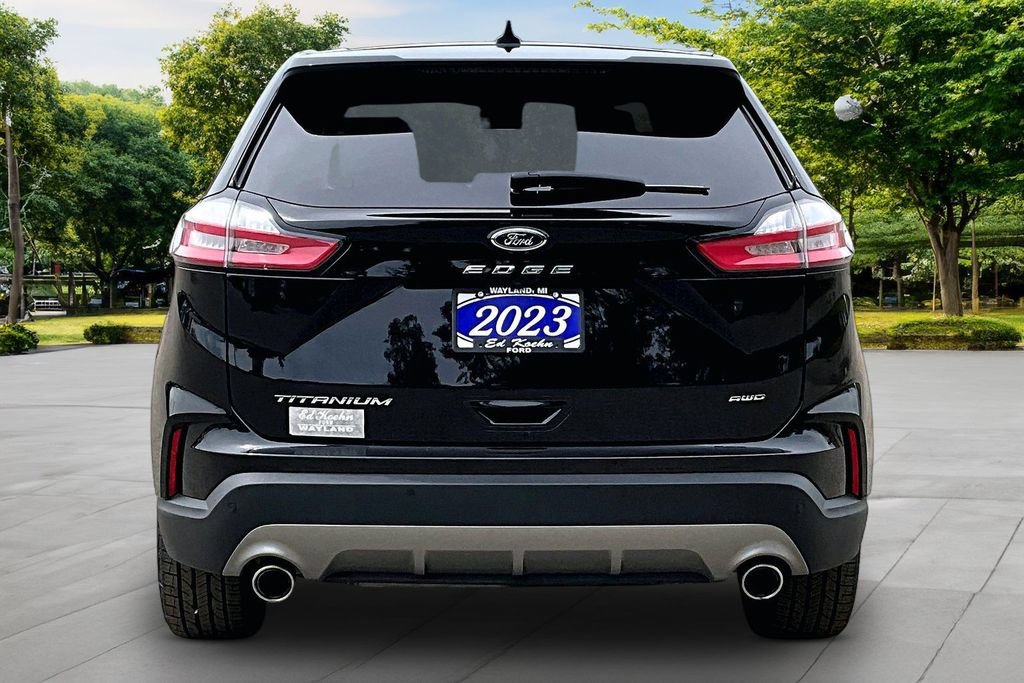 Certified 2023 Ford Edge Titanium w/ Cargo Accessory Package AWD/4WD image 4