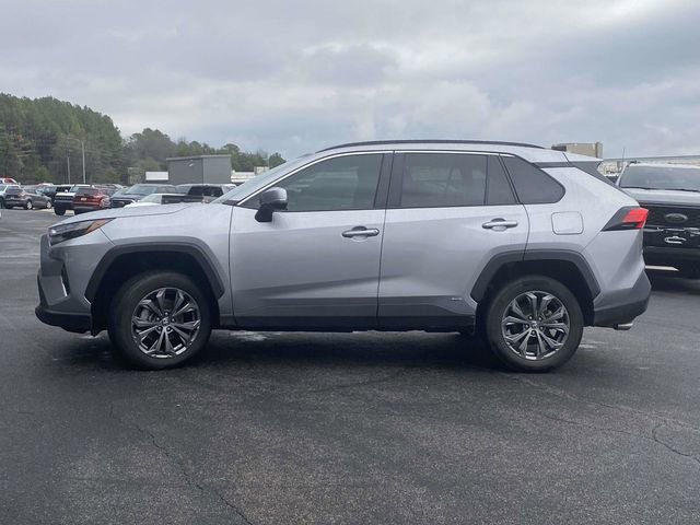 Used 2022 Toyota RAV4 XLE Premium image 7