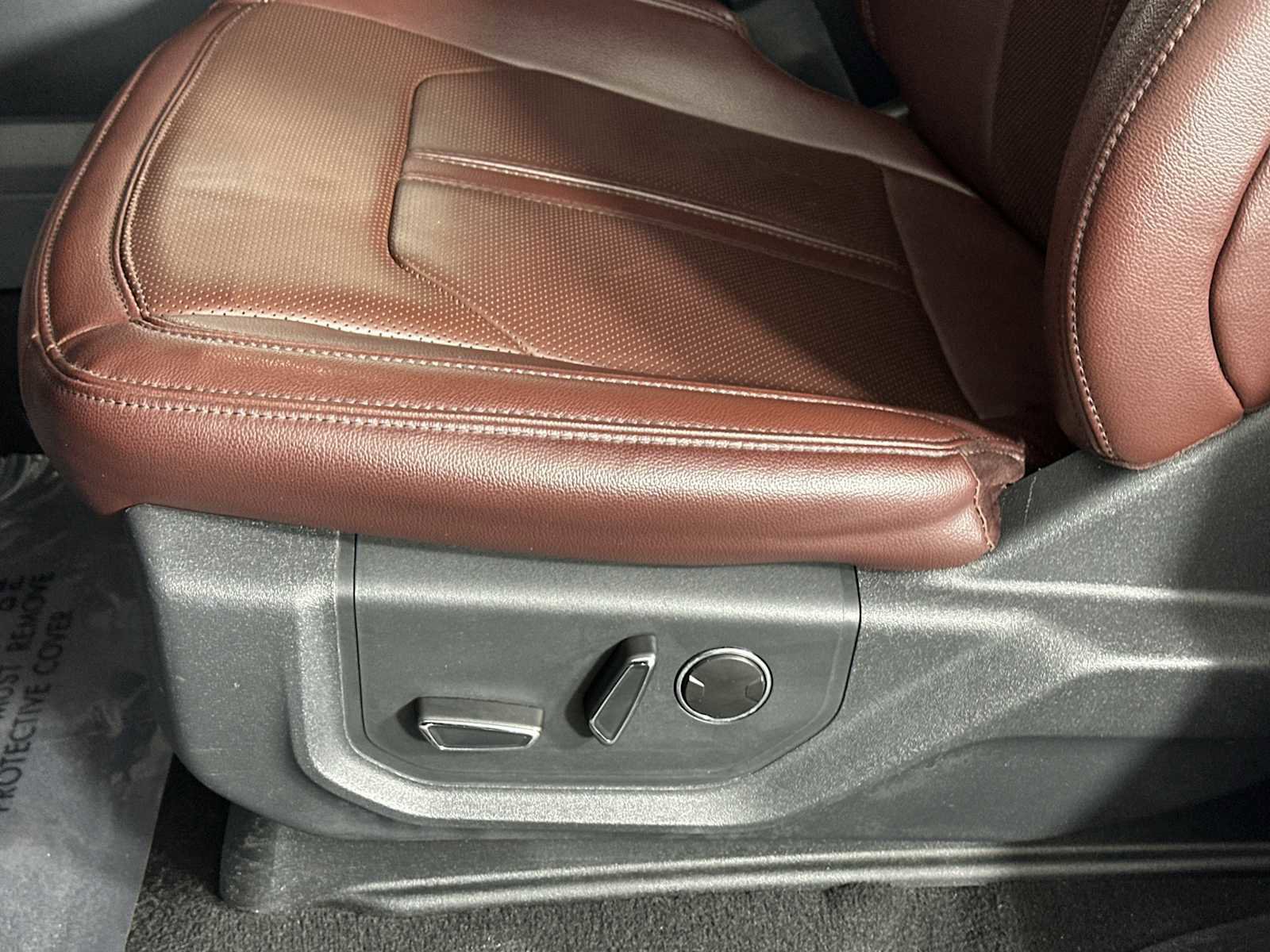 Certified 2024 Ford Expedition Limited image 9