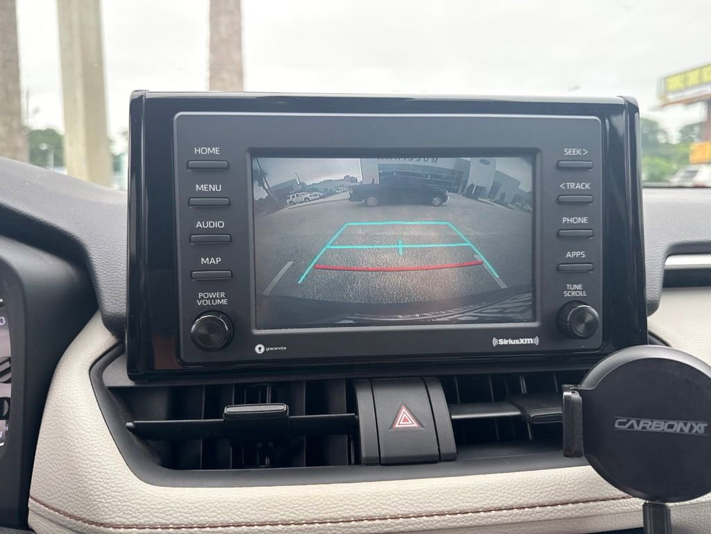 Used 2021 Toyota RAV4 XLE w/ Convenience Package FWD image 9