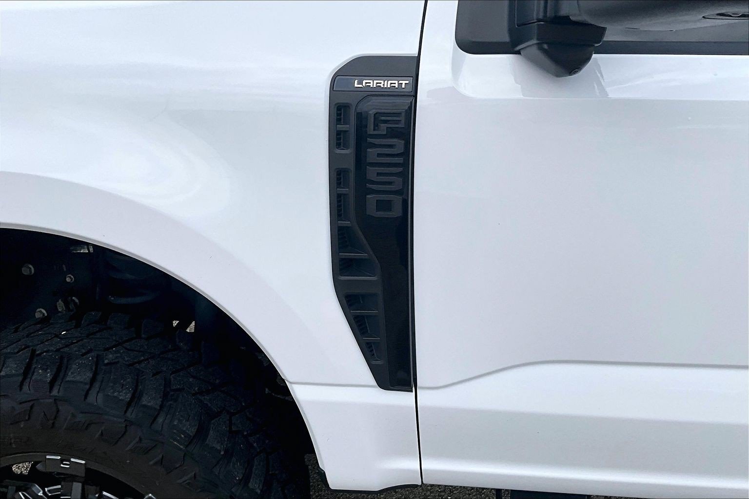 Certified 2023 Ford F250 Lariat w/ Sport Appearance Package AWD/4WD image 32