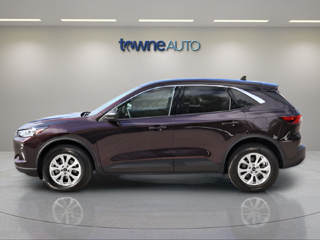 Certified 2023 Ford Escape Active AWD/4WD image 2
