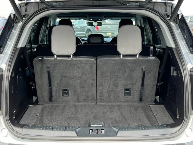 Certified 2020 Ford Explorer XLT w/ Equipment Group 202A image 41