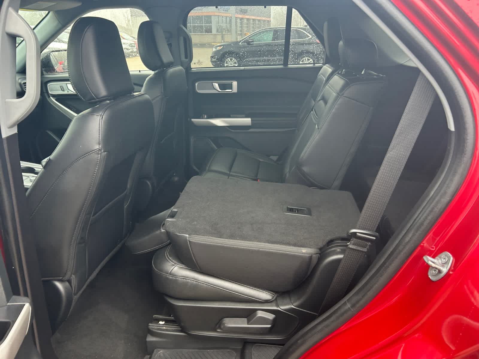 Certified 2022 Ford Explorer Limited AWD/4WD image 15