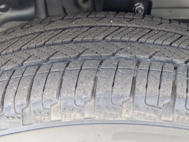 Used 2024 Honda Pilot Touring image 12