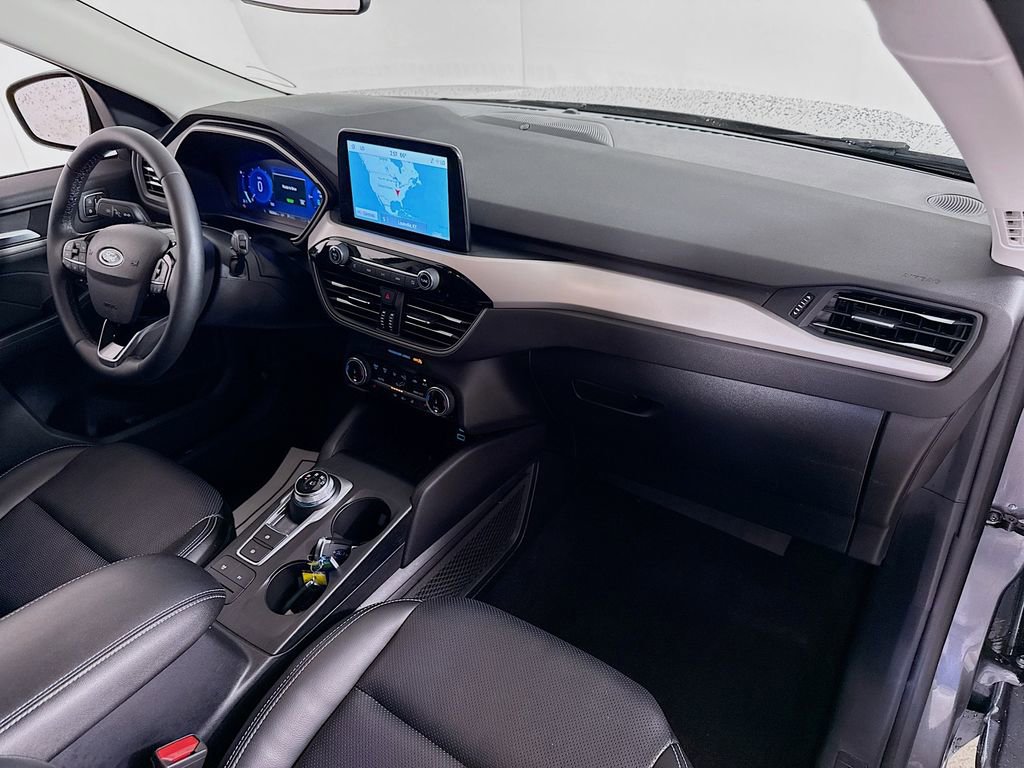Certified 2022 Ford Escape SEL w/ Technology Package FWD image 30