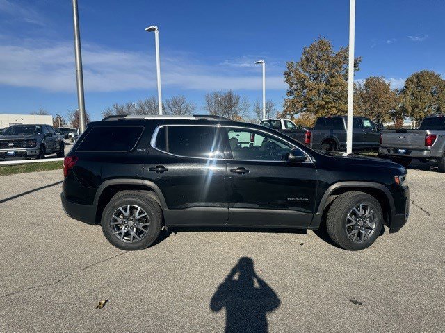 Used 2023 GMC Acadia SLT image 6