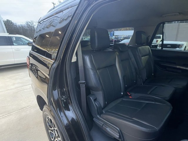 Certified 2024 Ford Expedition XLT image 33