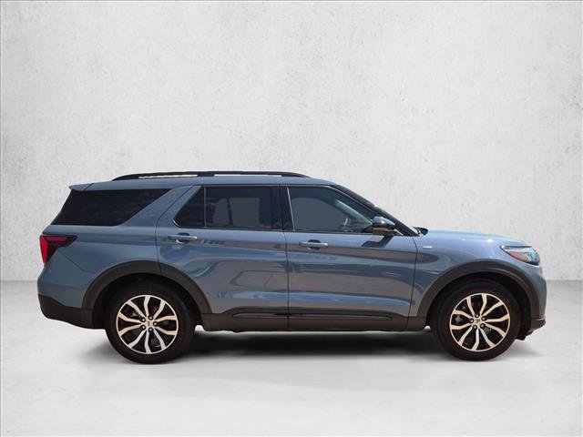 Certified 2025 Ford Explorer ST-Line RWD image 4