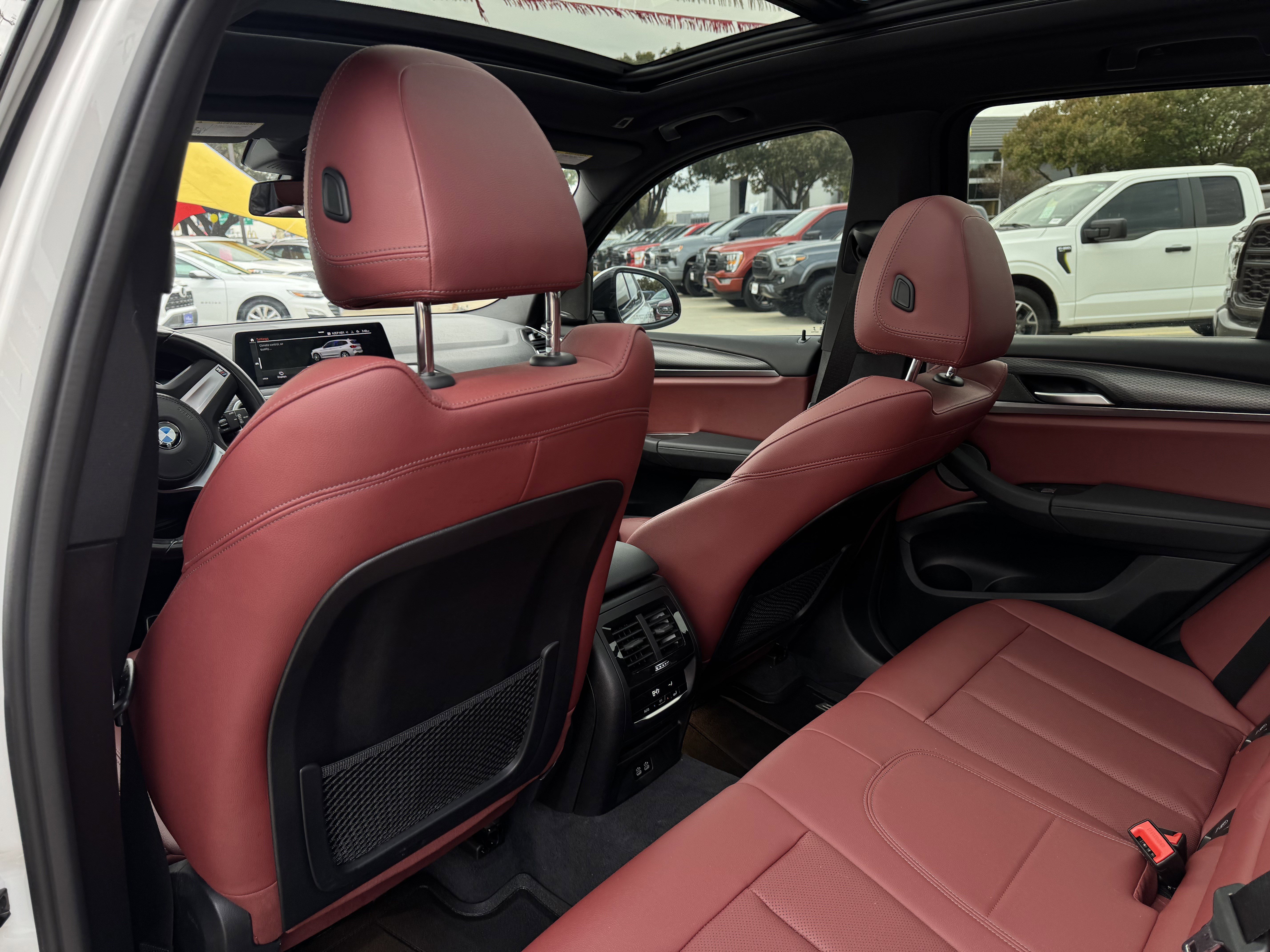 Used 2023 BMW X3 sDrive30i w/ M Sport Package image 14