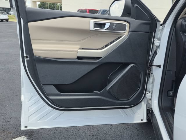 Certified 2021 Ford Explorer XLT RWD image 14