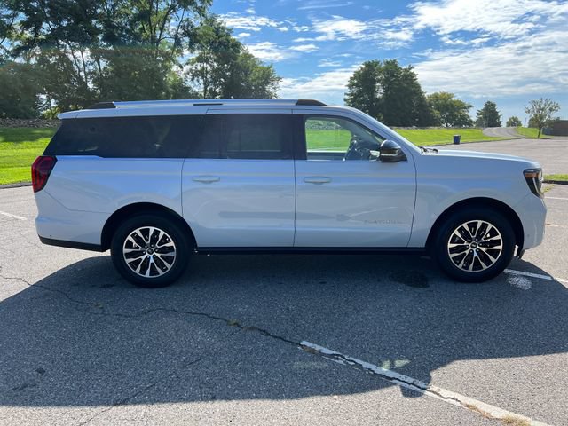 Certified 2025 Ford Expedition Max Platinum AWD/4WD image 12