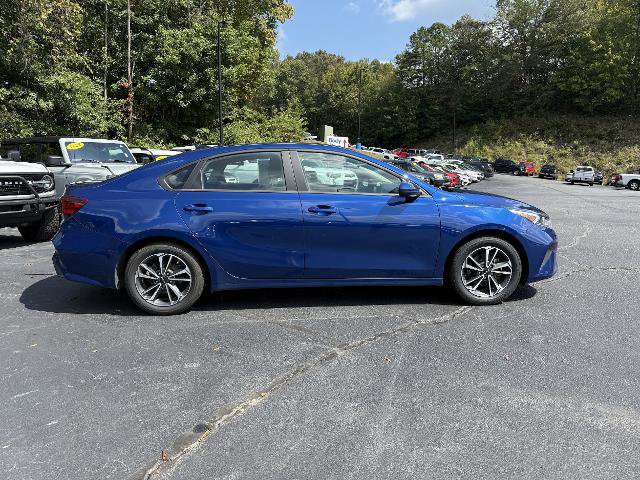 Used 2023 Kia Forte LXS image 7