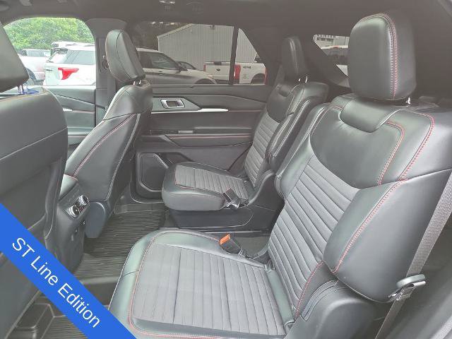 Certified 2025 Ford Explorer ST-Line w/ Premium Package AWD/4WD image 35