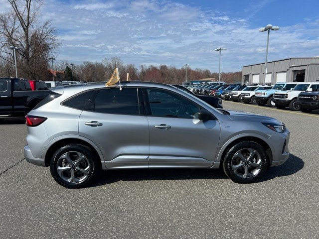 Certified 2024 Ford Escape ST-Line AWD/4WD image 6