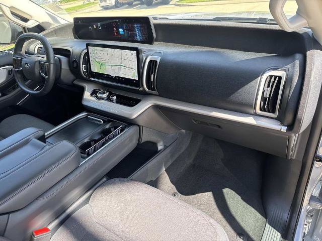 Certified 2025 Ford Expedition Max Active RWD image 15