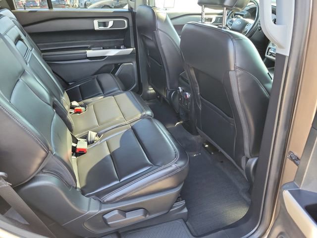 Certified 2021 Ford Explorer XLT w/ Equipment Group 202A RWD image 20
