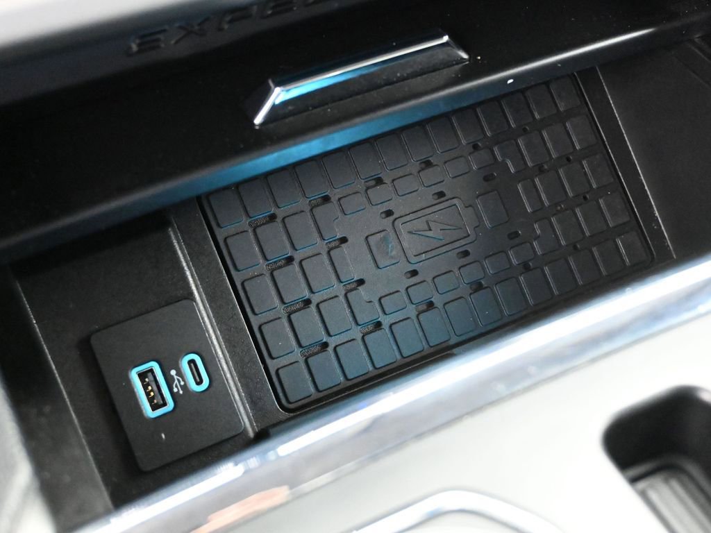Certified 2023 Ford Expedition XLT image 19