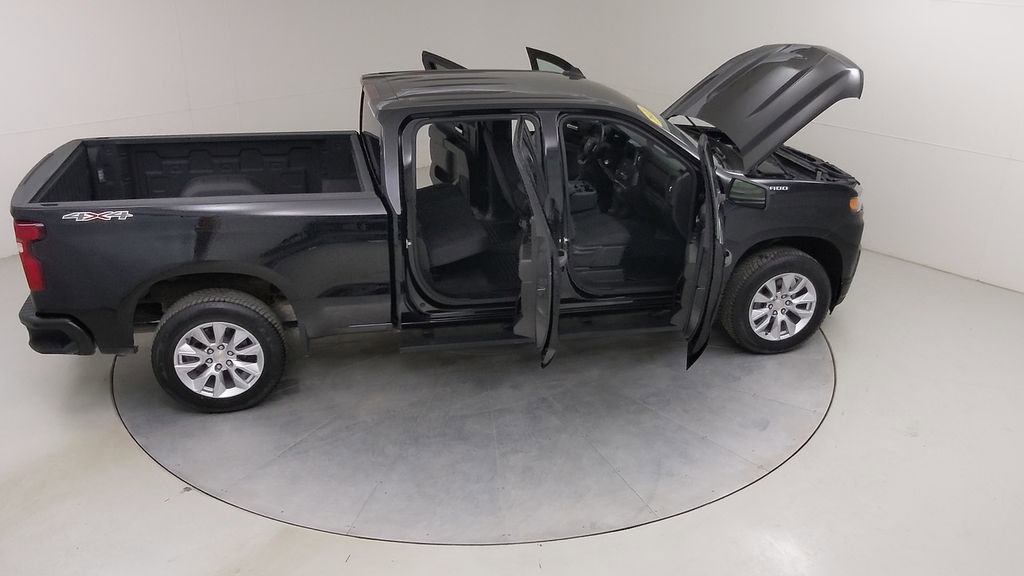 Used 2021 Chevrolet Silverado 1500 Custom AWD/4WD image 46