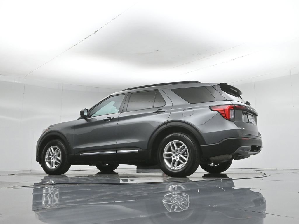 Certified 2025 Ford Explorer Active w/ Active Comfort Package RWD image 54