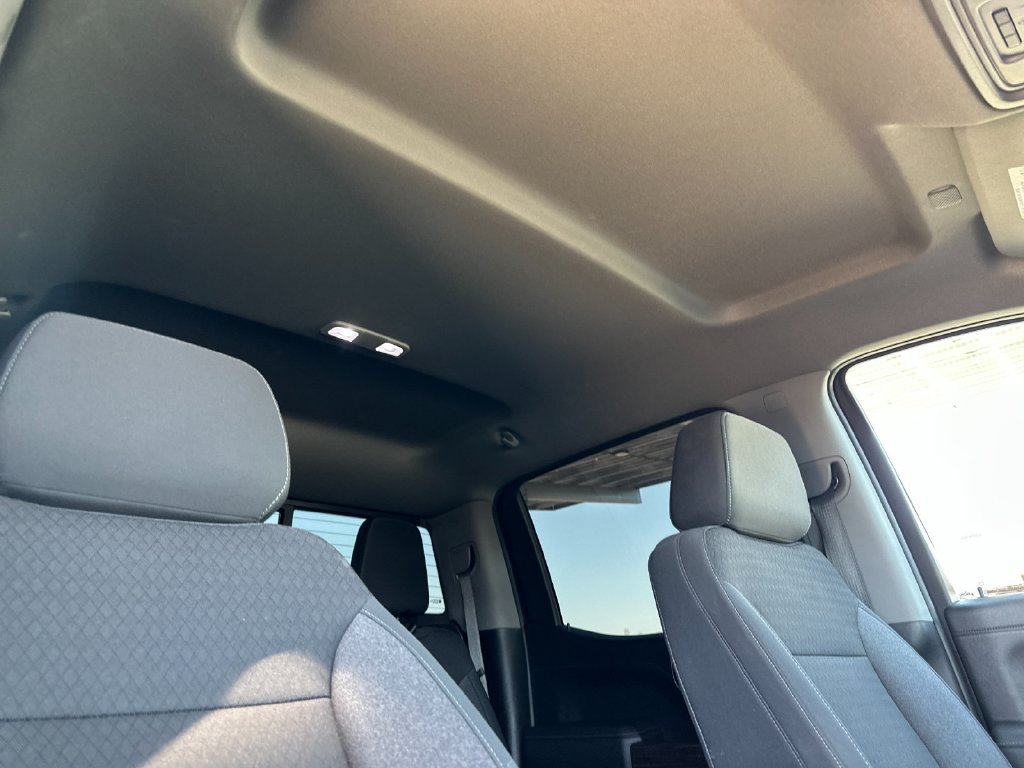 Used 2021 Chevrolet Silverado 1500 LT Trail Boss w/ Convenience Package II AWD/4WD image 15