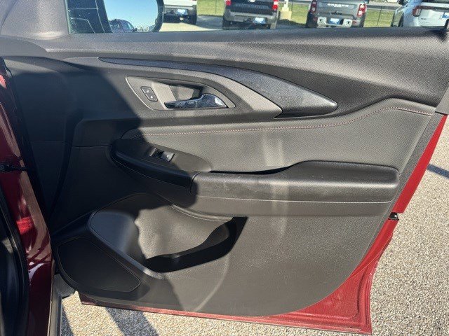 Used 2023 Chevrolet TrailBlazer RS image 28