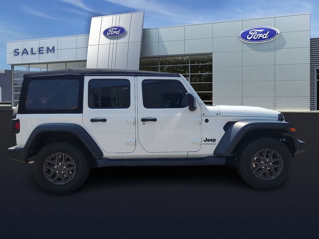 Used 2024 Jeep Wrangler Unlimited Sport AWD/4WD image 2