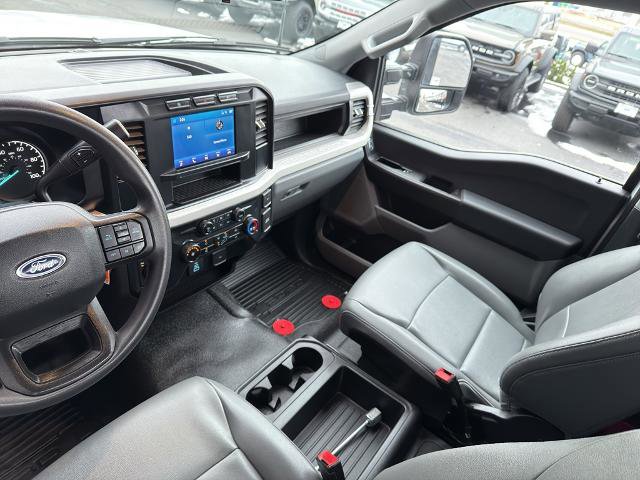 Certified 2023 Ford F550 4x4 Regular Cab Super Duty image 17